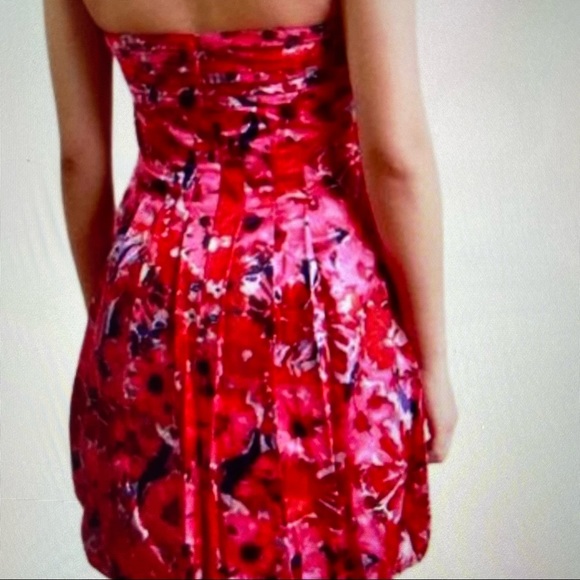 NWT BCBGMaxAzria Pink Floral Begonia Bubble Hem Cocktail Dress Strapless Size 0 - Picture 4 of 16